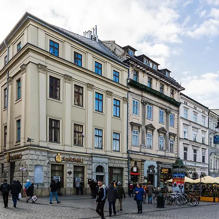 Lägenhet Main Square